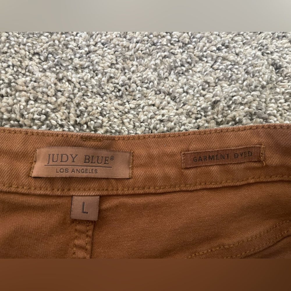 Women’s Judy Blue Mid-Rise Cut Off Frayed Brown Shorts Size L - Picture 5 of 8